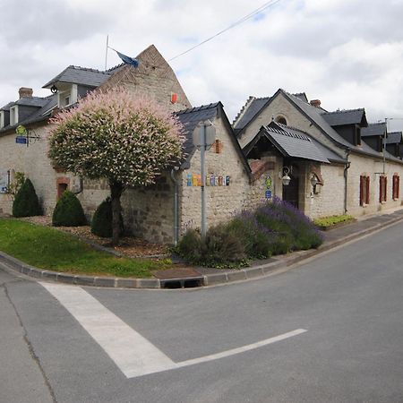 Le Grand Logis - Guest House - Bed And Breakfast Marchais  Exteriör bild